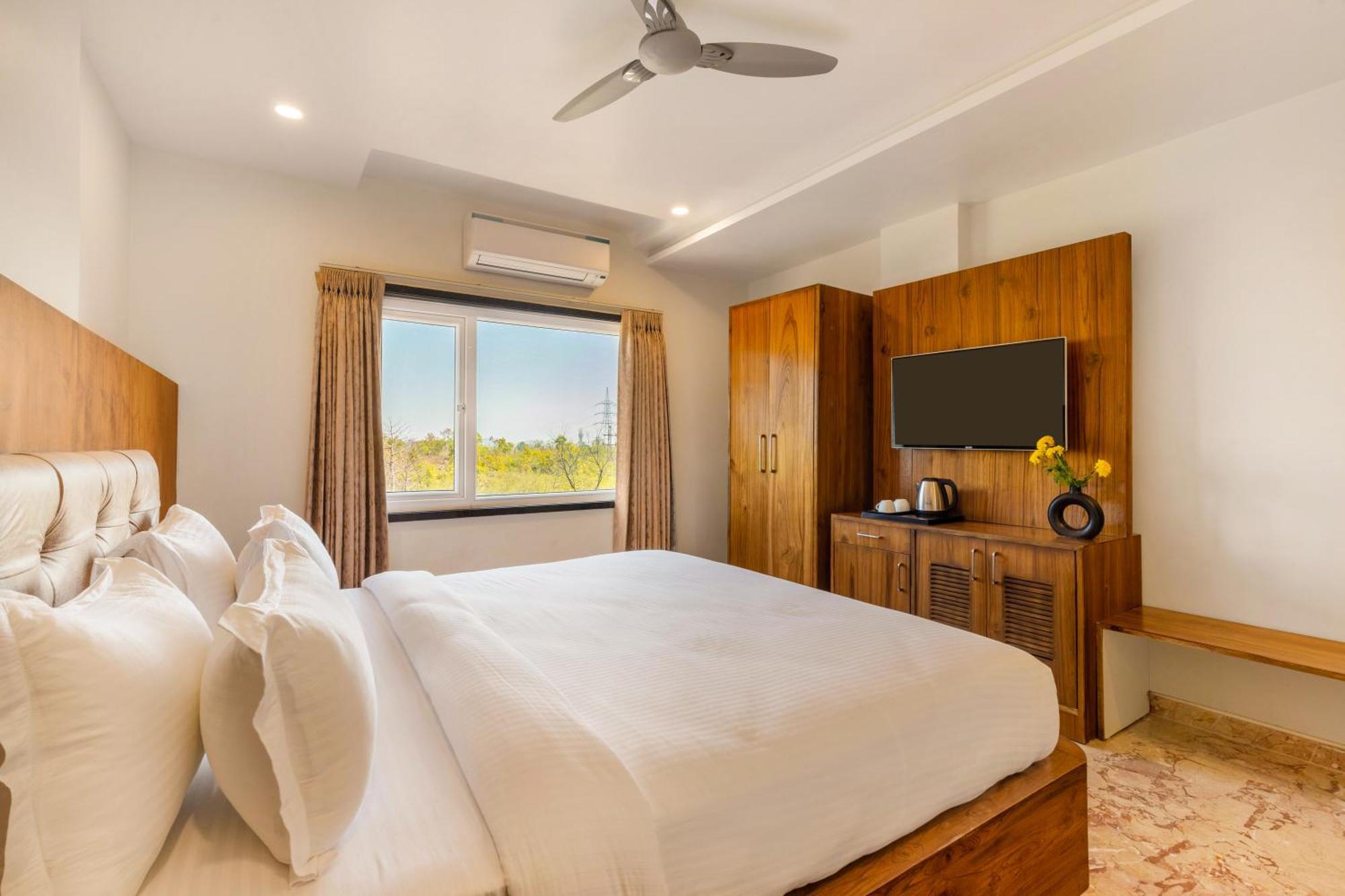 Seasons Sajjangarh Hotel Udaipur Eksteriør billede